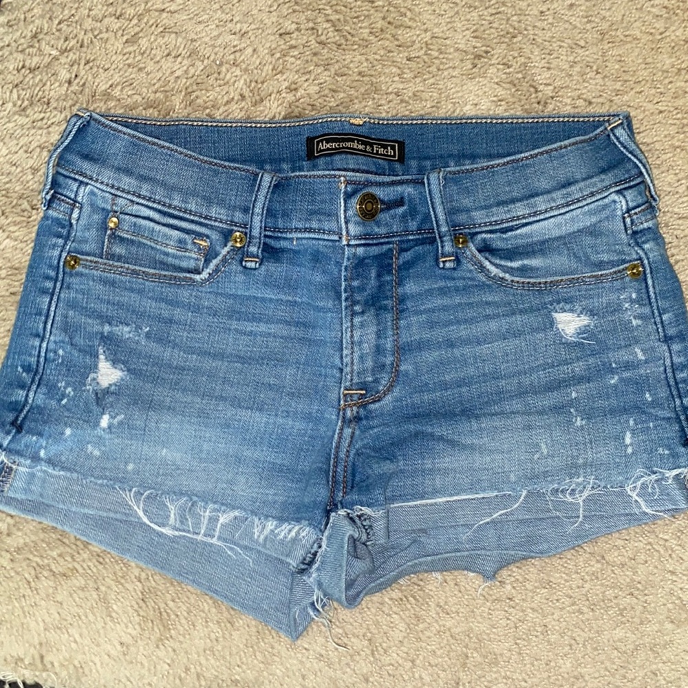 A&F ripped jean shorts!